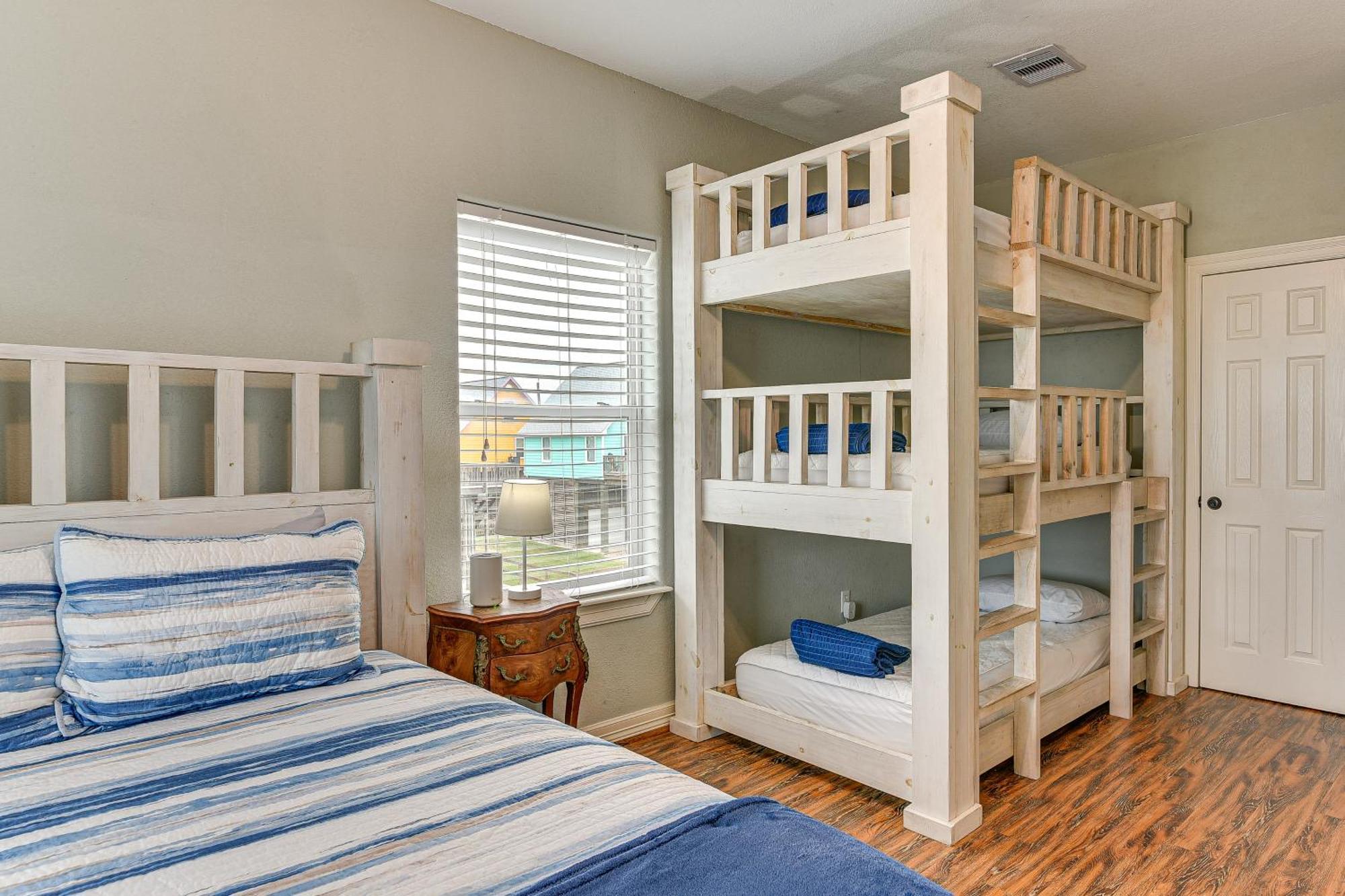 Large Group Gulf Retreat, Steps To Surfside Beach! Buitenkant foto