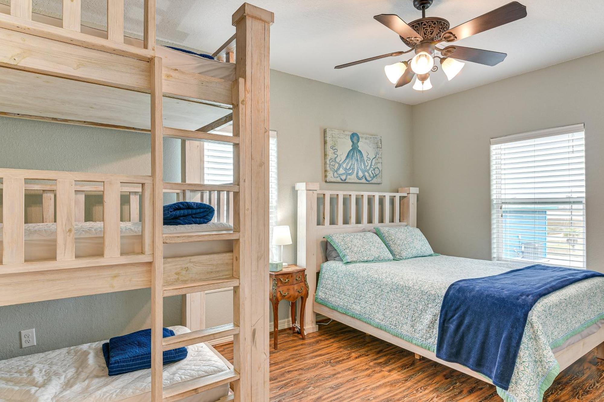 Large Group Gulf Retreat, Steps To Surfside Beach! Buitenkant foto
